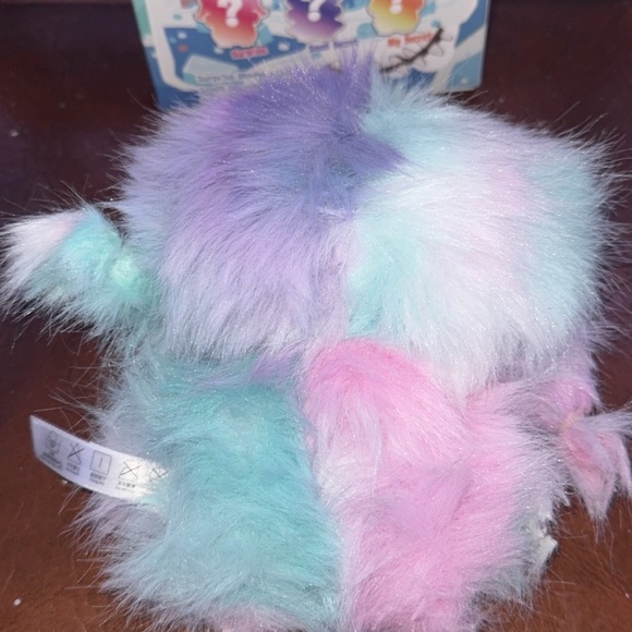 Baby Three Yeti Suprise with special eyes - Picture 4 of 4